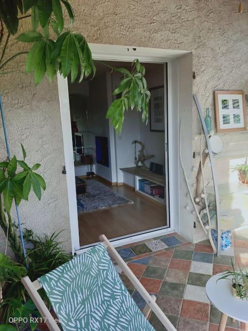 Appartement Au Coeur Du Village De Callian Exteriör bild