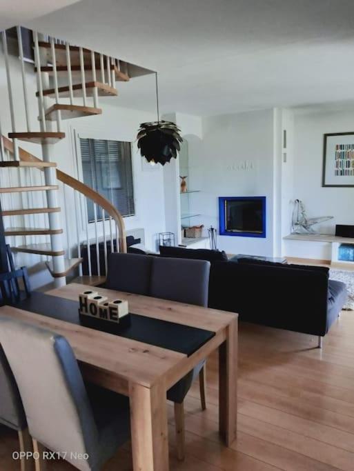 Appartement Au Coeur Du Village De Callian Exteriör bild